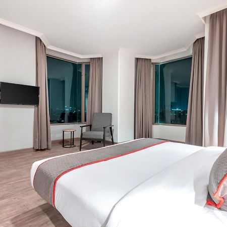 ג'קרטה Super Oyo Townhouse 2 Hotel Gunung Sahari מראה חיצוני תמונה