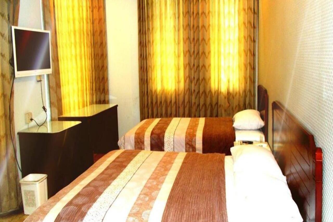 ג'קרטה Super Oyo Townhouse 2 Hotel Gunung Sahari מראה חיצוני תמונה