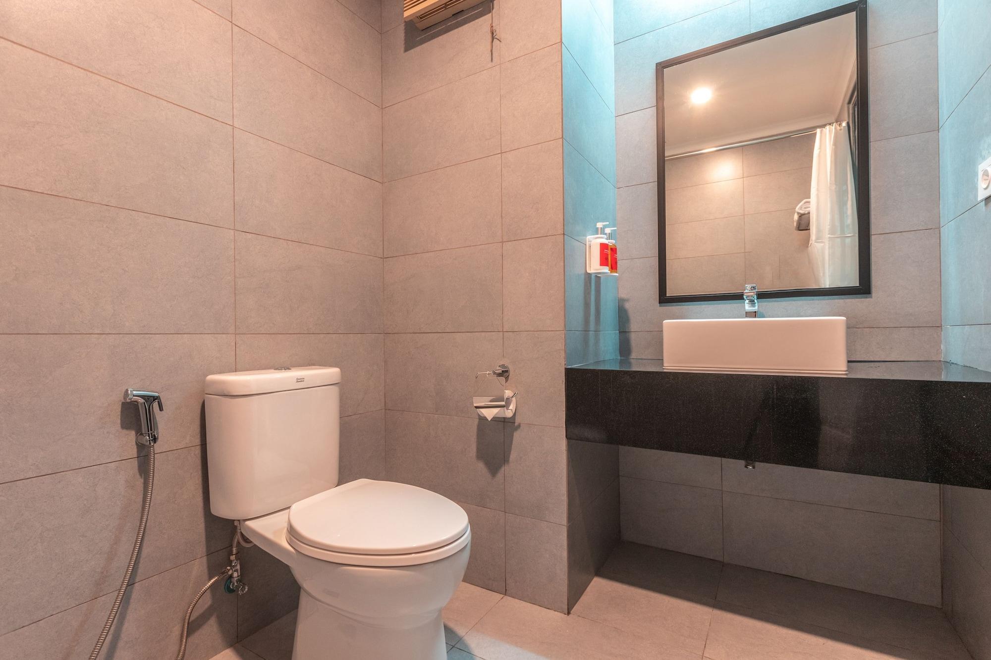 ג'קרטה Super Oyo Townhouse 2 Hotel Gunung Sahari מראה חיצוני תמונה