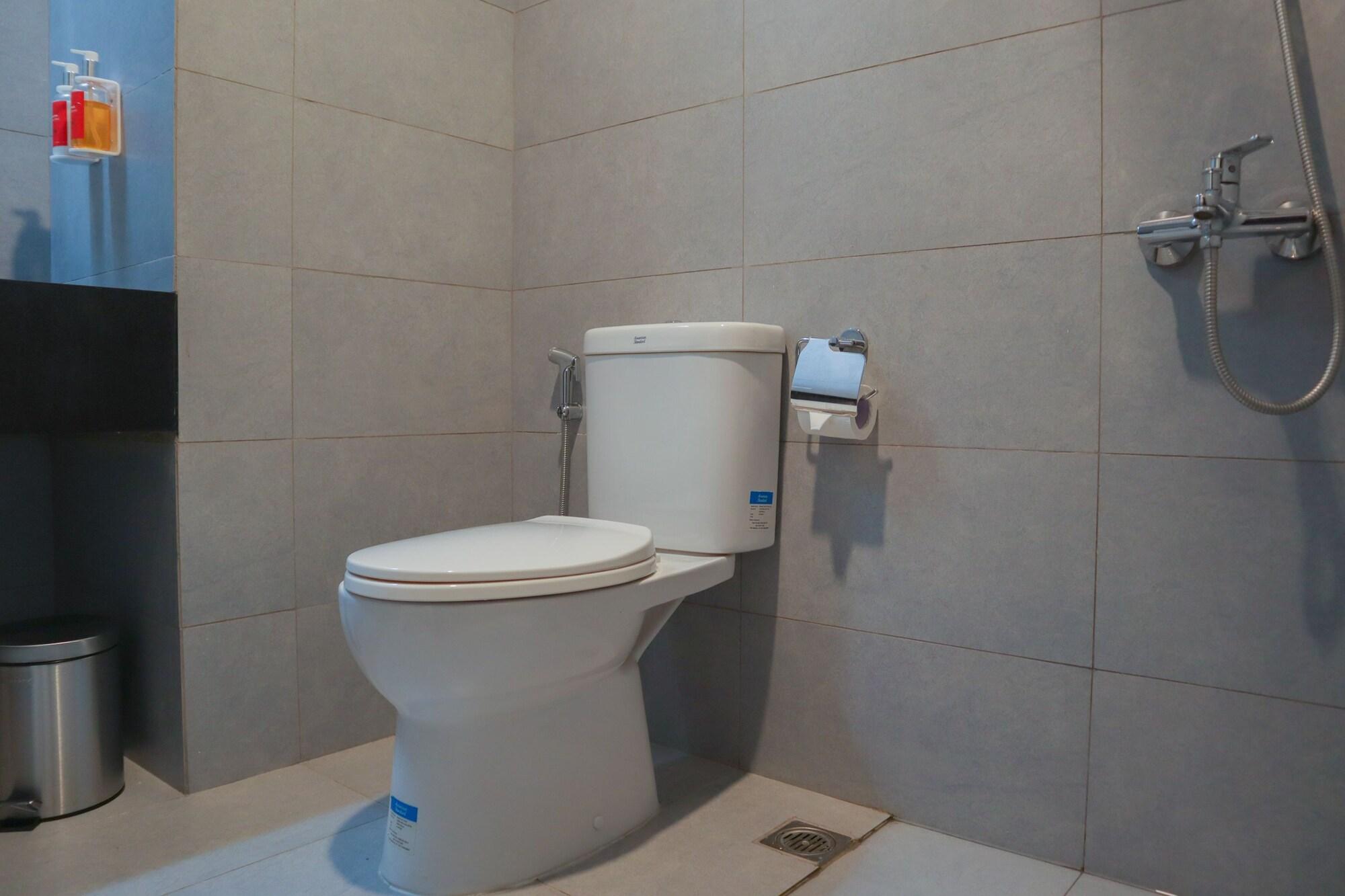ג'קרטה Super Oyo Townhouse 2 Hotel Gunung Sahari מראה חיצוני תמונה