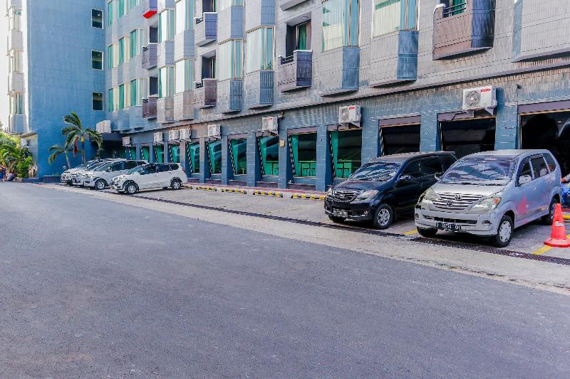 ג'קרטה Super Oyo Townhouse 2 Hotel Gunung Sahari מראה חיצוני תמונה